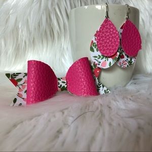 Mommy and me matching earrings and bow set